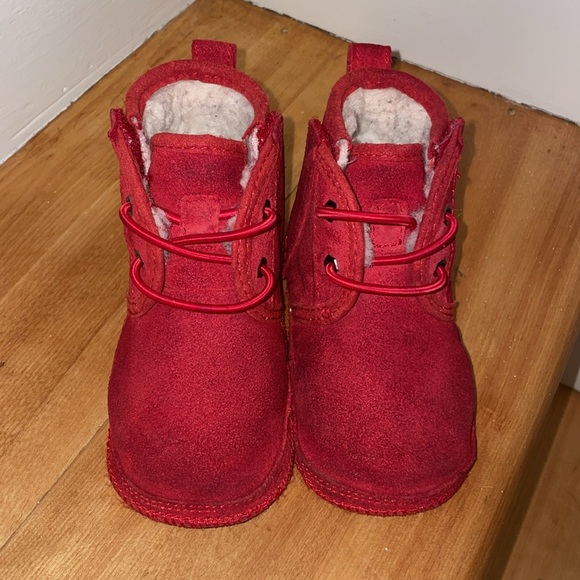 UGG Suede Toddler Booties - Picture 3 of 7